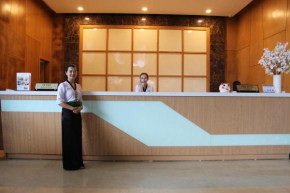 Отель Muong Thanh Cua Dong Hotel  Винь